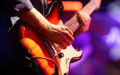 Unleashing the Power Chords: 10 Essential Tips for Mastering the Electric Guitar